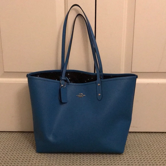 Handbags - Coach Leather Blue Tote with Pouch